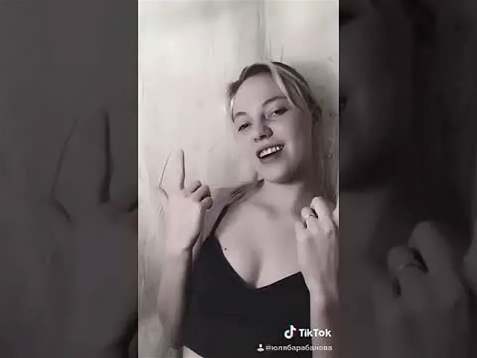 Твой орех просится на грех. Твои булочки орех так и просится на грех. орех напросились на грех. твои булочки орех. орех просится на грех.