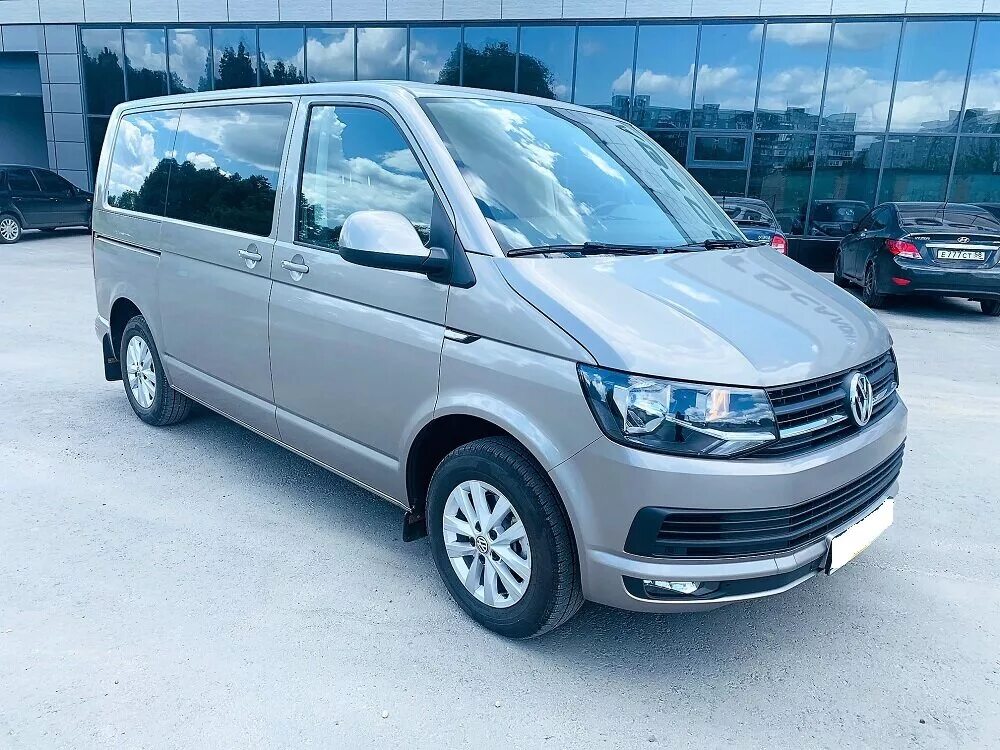 Фольксваген Каравелла с 0. Фольксваген Каравелла 2016 года. Минивэн Volkswagen Caravelle. Фольксваген Каравелла 70.