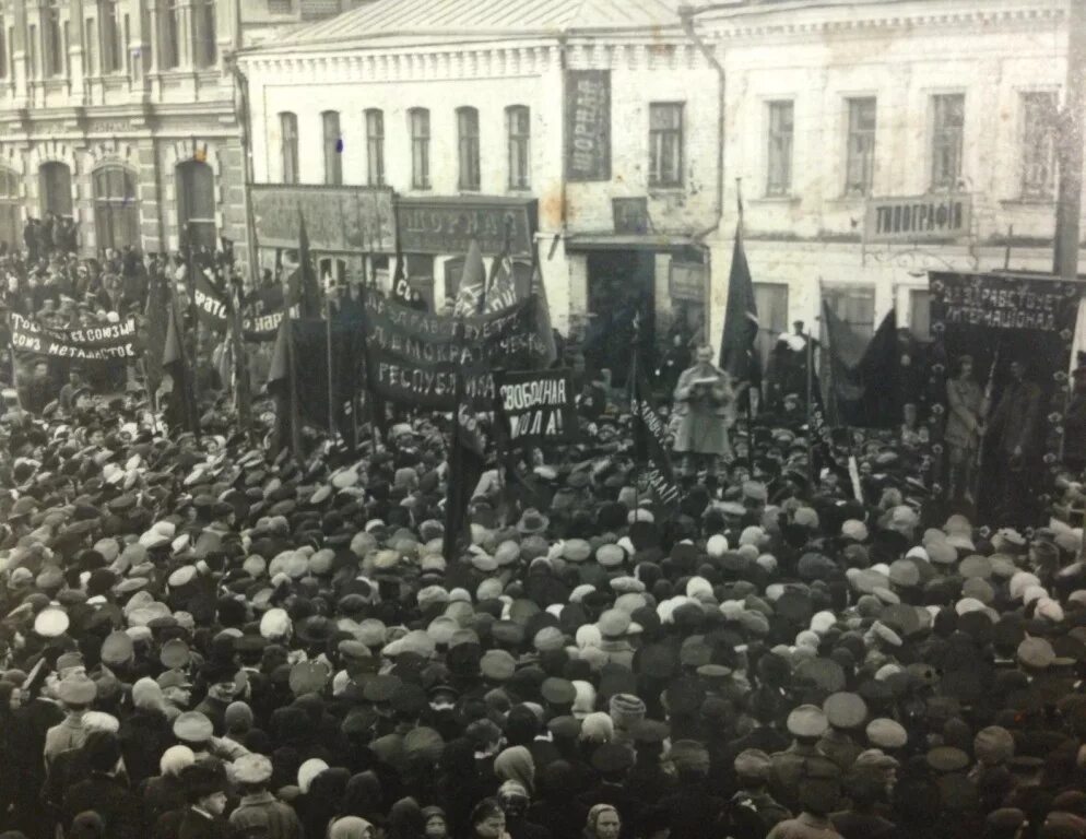 Почему во время революции. Иваново Вознесенская стачка 1905. Иваново-Вознесенск 1917. Революция 1917 года Иваново-Вознесенск. Февральская революция 1905 года.