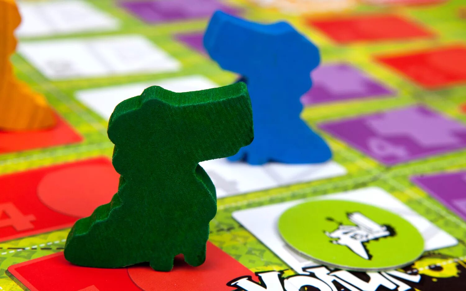 Правила игры крокодил с карточками. Сыграем в игру запусти крокодил. Настольная игра аллигатор. Алиса крокодил алиса. Эмоции для игры крокодил.