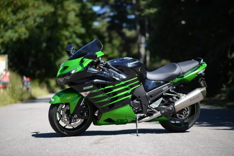 Купить мотоцикл kawasaki. Kawasaki ZZR 1400. Kawasaki ZZR 1400 ZX 14r. Мотоцикл Кавасаки ZZR 1400. Kawasaki ZZR 1400 Performance Sport.