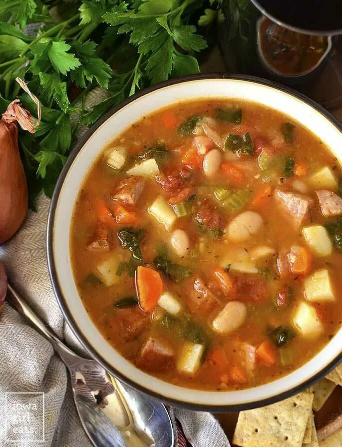 Как варить суп с мясом свинины. Суп рагу. суп из свинины. овощное рагу суп. суп со свининой.