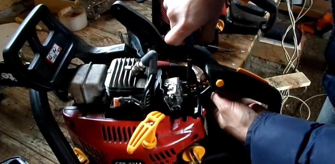 Пила штиль при газе глохнет. Бензопила homelite 40cc регулировка карбюратора. бензопила хускварна 137 глохнет при нажатии на газ. бензопила партнёр 350 глохнет при нажатии на газ. глохнет 55stil регулировка.