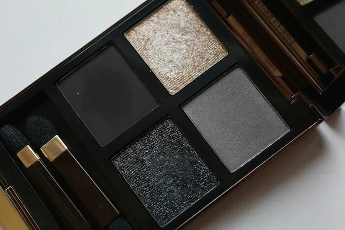 Купить тени тома форда. Tom Ford Titanium Smoke (10). Tom Ford Eye Color Quad Smoky Quartz. Tom Ford Smoky Quartz. Tom Ford Eye Color Quad Swatch.