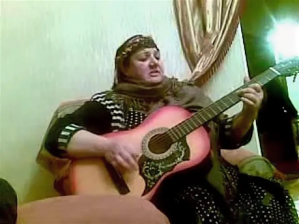 Барият мурадова. Кумыкские певицы взрослые. Кумыкские музыканты. Бурлият эльмурзаева певица. Кумыкские песни.