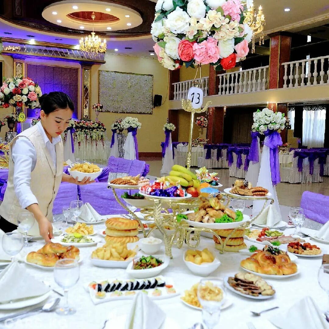 Тюбетейка чайхана бишкек. Сармерден кафе бишкек. Ресторан пишпек. Киргизия рестораны. Ресторан омар хайям в москве.