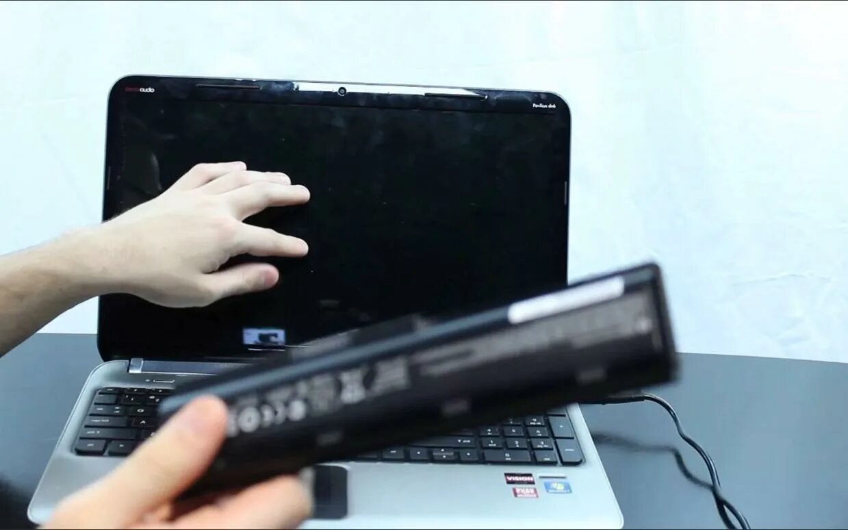 Обновление ноутбука леново. Оставила включенным ноутбук. Оставила включенным ноутбук. Включение ноутбука. Оставила включенным ноутбук.