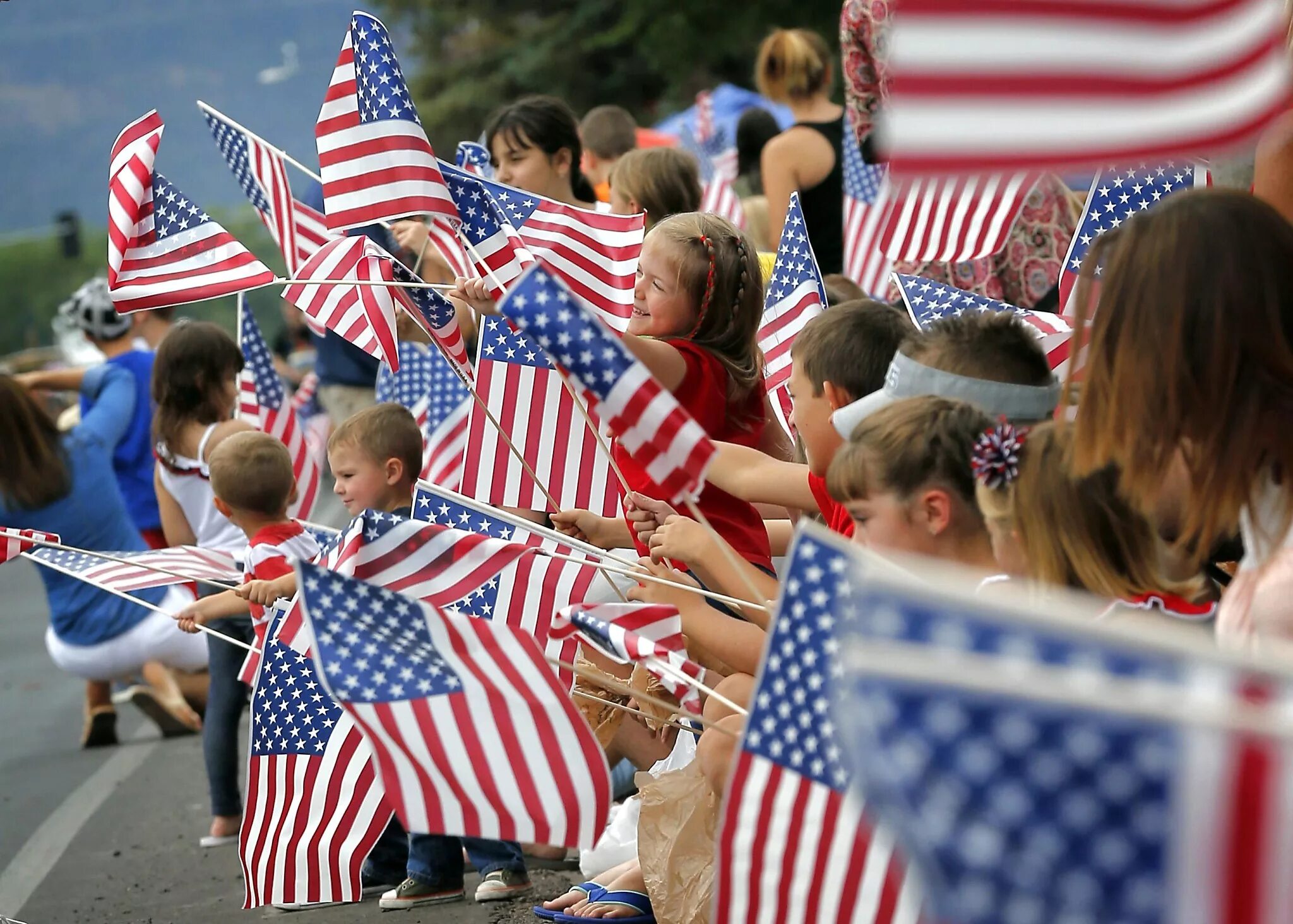 День независимости США. День независимости США (Independence Day). Independence Day, July, 4th: в Америке. Флаг США день независимости.