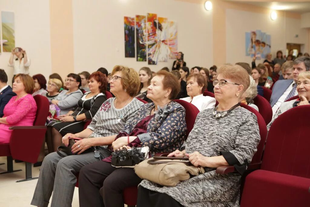 Комитет дошкольное образование на захаренко. Сайт раменского комитета образования. Сайт раменского комитета образования. Сайт раменского комитета образования. Лого маменский комитет по образованию.