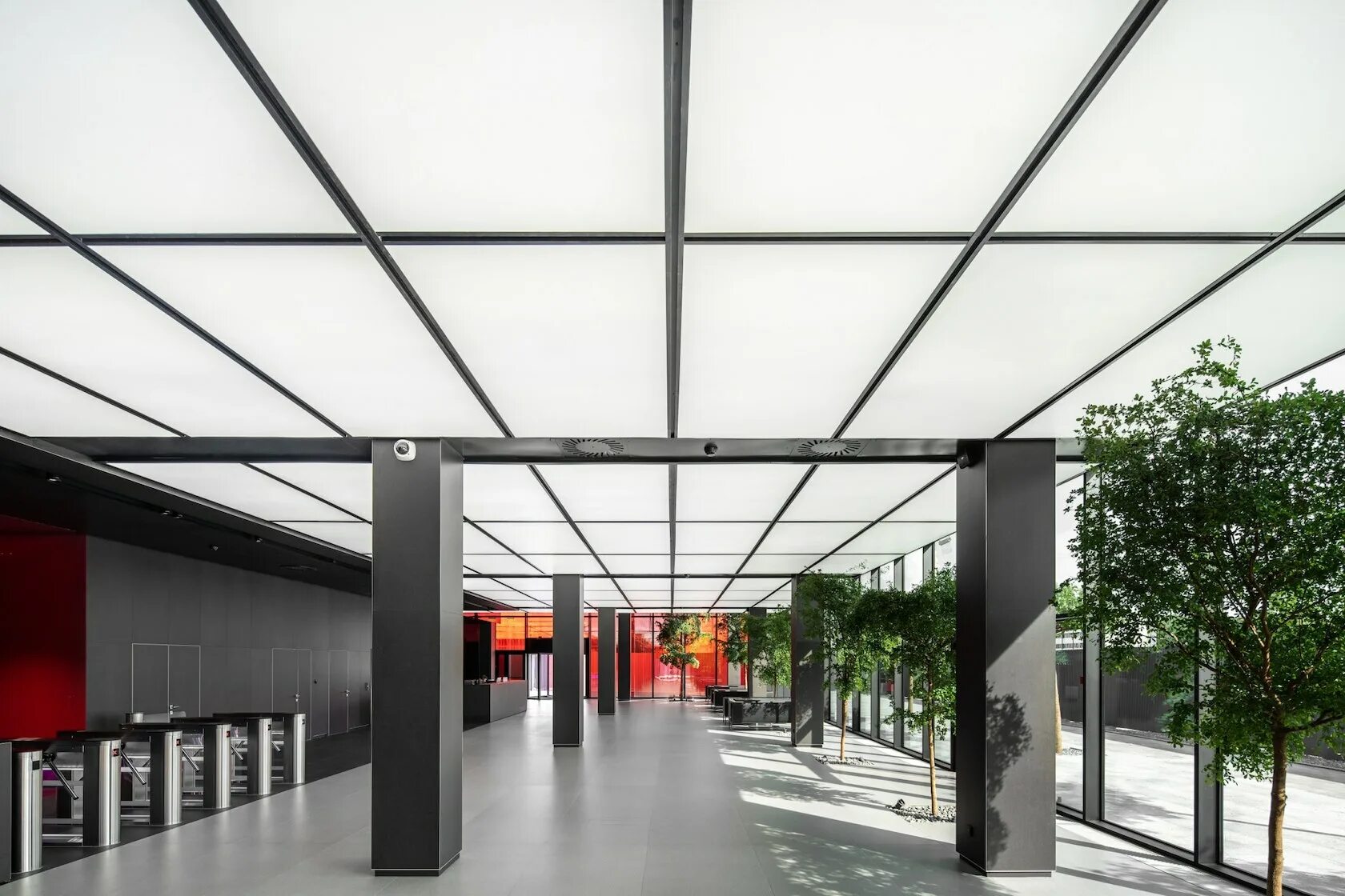 Mono hall