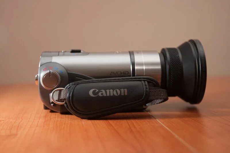 Ганская камера 100. Canon hf100. ширик для canon hf100. видеокамера canon hf11. модель ic100 камера.