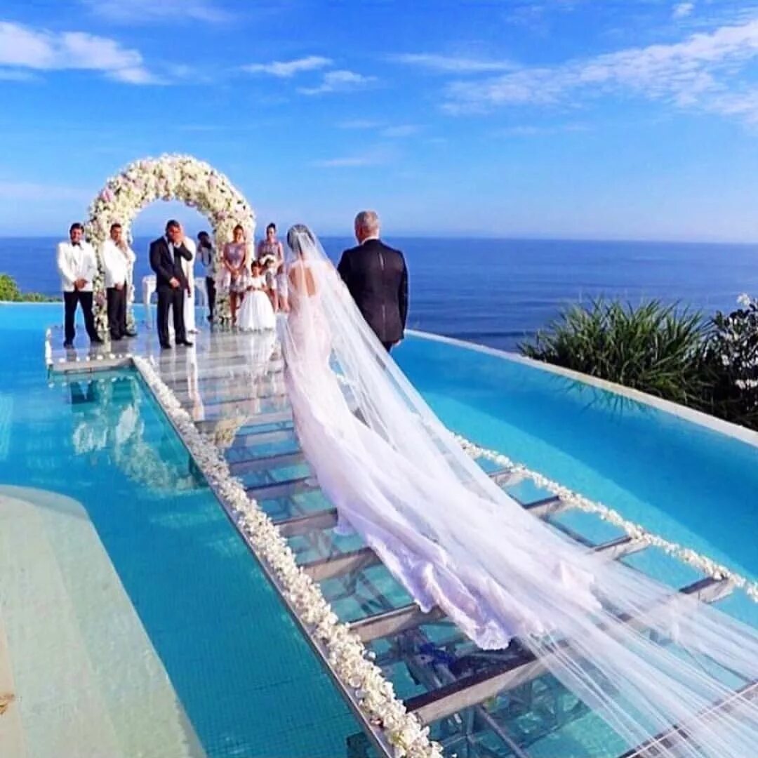 Мечтай регистрация. Свадьба у океана. Красивые места для свадьбы. Свадьба на Мальдивах. Место свадебной церемонии.