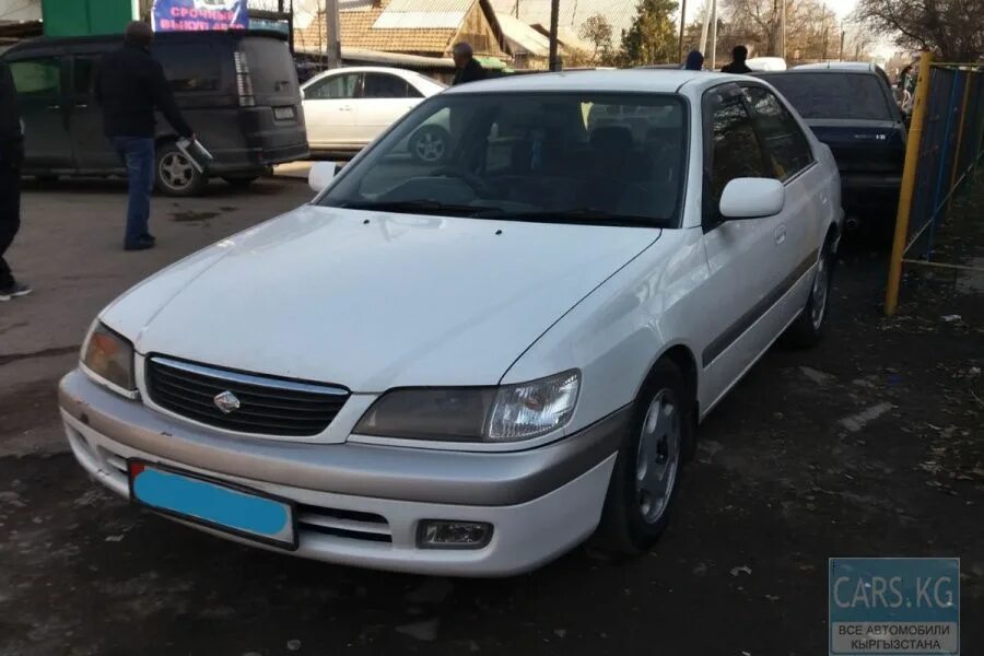 Тойота корона 2000 года. Toyota Corona 2000. Тойота корона 2000. Тойота корона 2000-х годов фото.