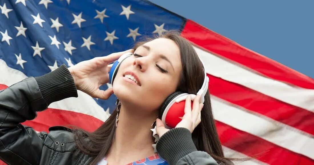 Обучение английскому языку 3. Девушка изучает иностранные языки. Обучение английскому языку 3. Человек учит иностранный язык. Педагог и дети.