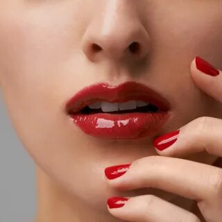 Маникюр на Короткие Ногти 2023 Зимний, Модные Тенденции Дизайна Бежевым Шеллаком