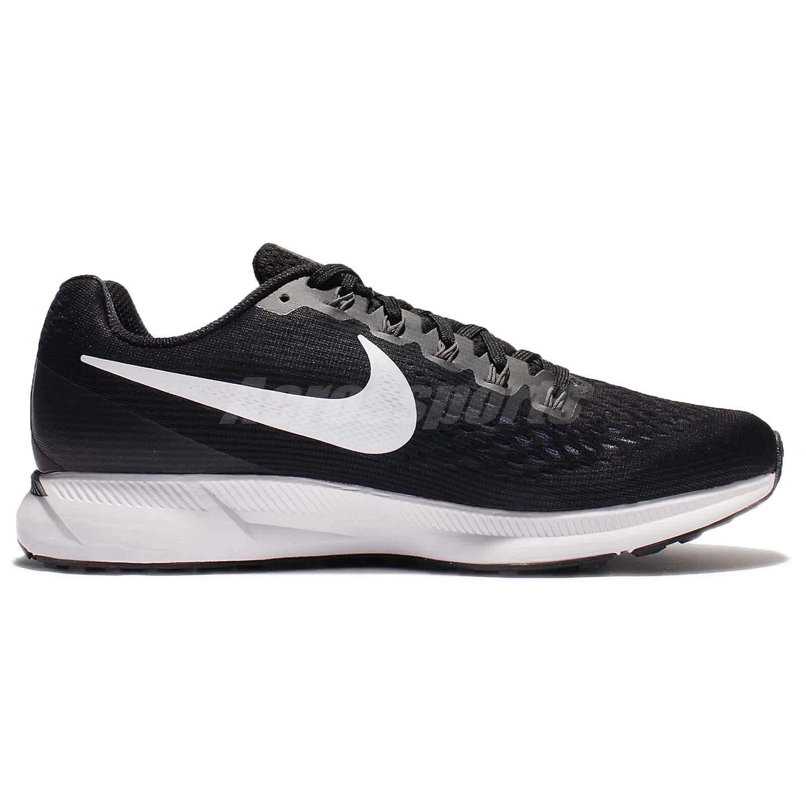 Nike 880555-001. Nike 34.