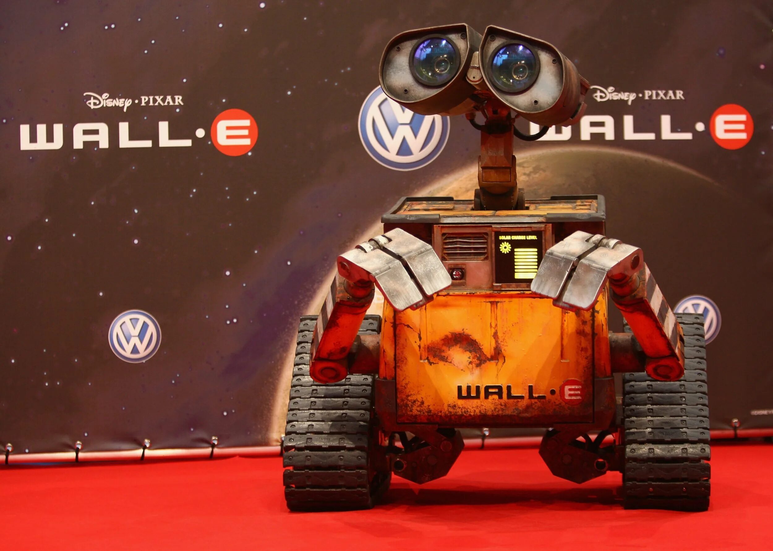 Вертер или валл и сканворд. Валли корпорация buy &#039;n large. bnl wall-e. робот авто из валли.