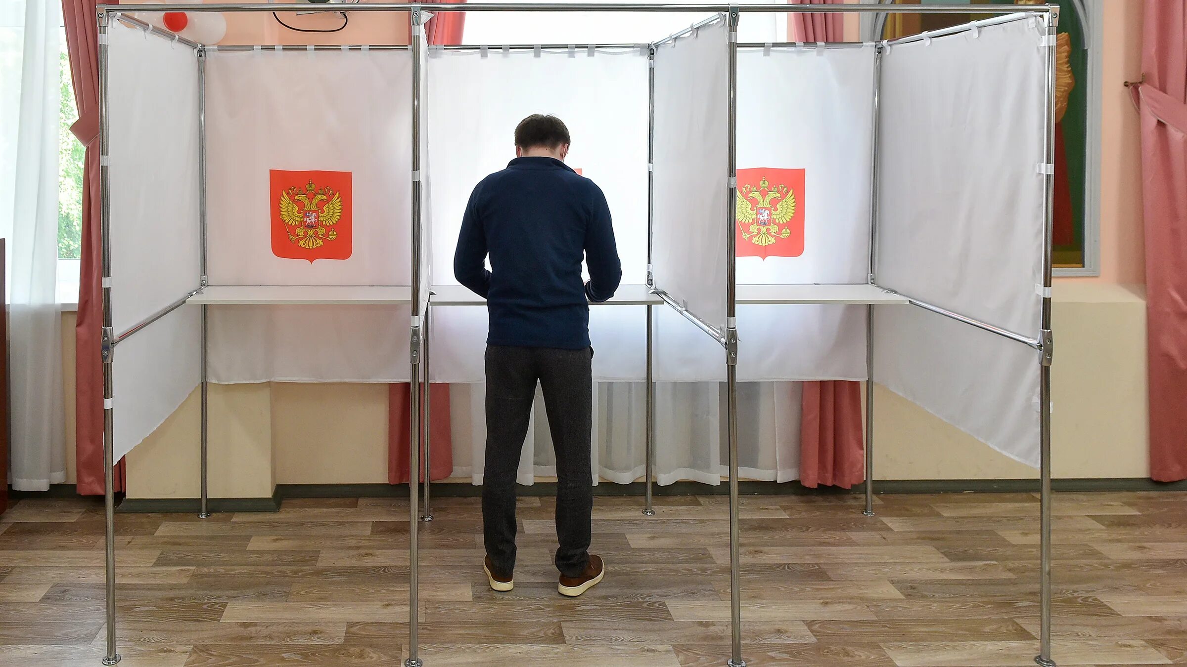 Выборы с 8 утра. День голосования. выборы губернатора. выборы в сентябре. голосование на выборах губернатора.