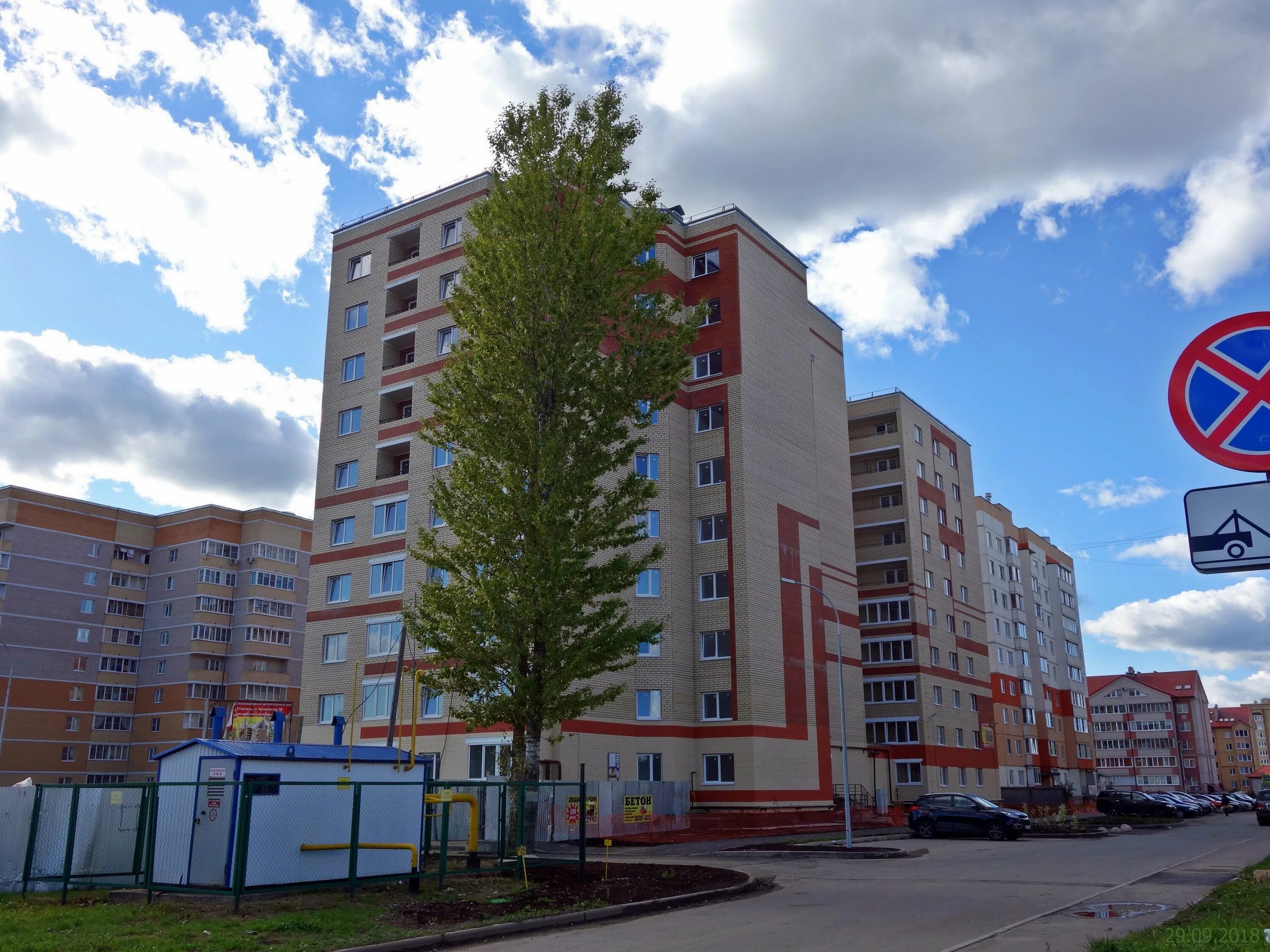 Санкт-Петербург, Космонавтов проспект дом 38 к.1. многоквартирный дом