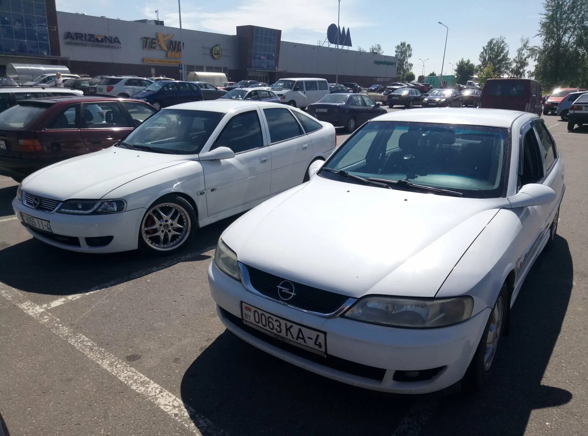 Авито таджикистан авто. Мерседес w202 тонированный. Мерседес майбах в таджикистане. Авито таджикистан авто. Машина таджикистан.