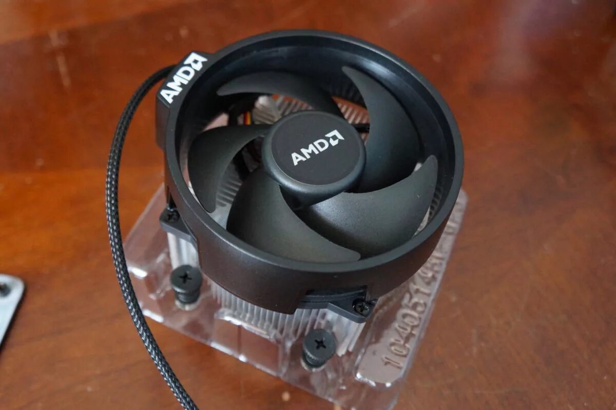 Кулер для процессора ryzen 7. Кулер wraith spire ryzen 5. кулер amd ryzen 5 2600. box кулер amd ryzen. боксовый кулер amd wraith spire.