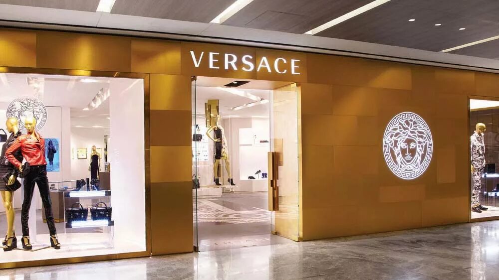 Versace спб. Аутлет версаче. бутик версаче. versace цум. versace магазин.