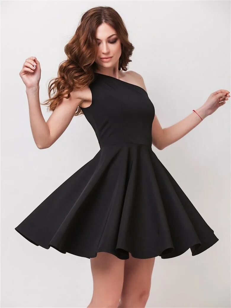 Короткое платье с пышной юбкой. Красивые платья расклешенные. Платье с пышной юбкой. Юбка на талии. Платье одри.