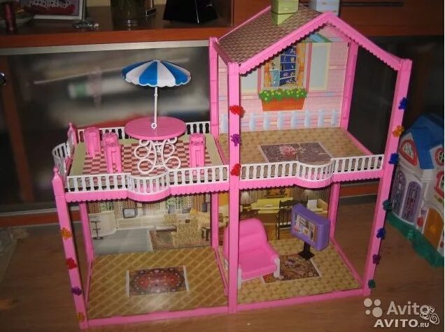 Инструкция сборки кукольного домика. Кукольный дом пластиковый. Домик для кукол розовый. Домики для кукол из пластика. Кукольный домик из пластмассы