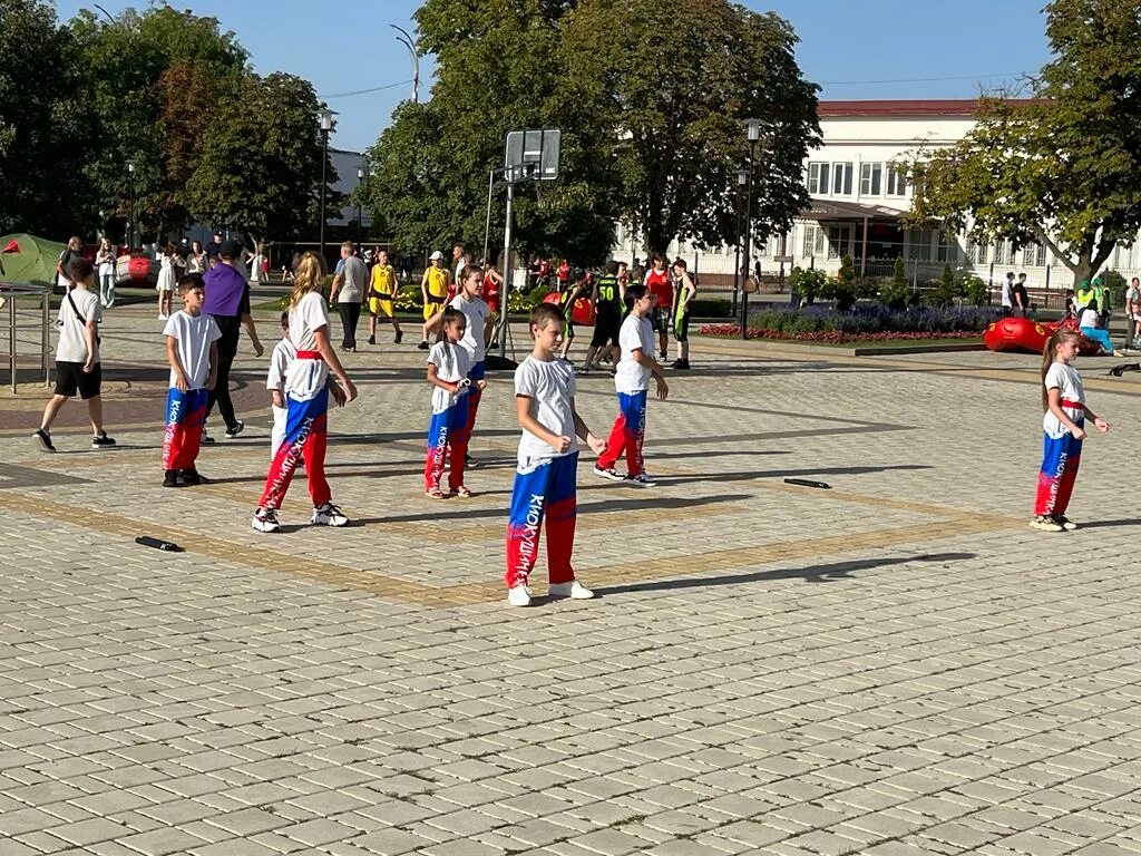 Город Лабинск. Спортивно патриотический клуб Альфа Лабинск. Администрация город Лабинск Манфиза. Концерты в Лабинске. День города лабинска