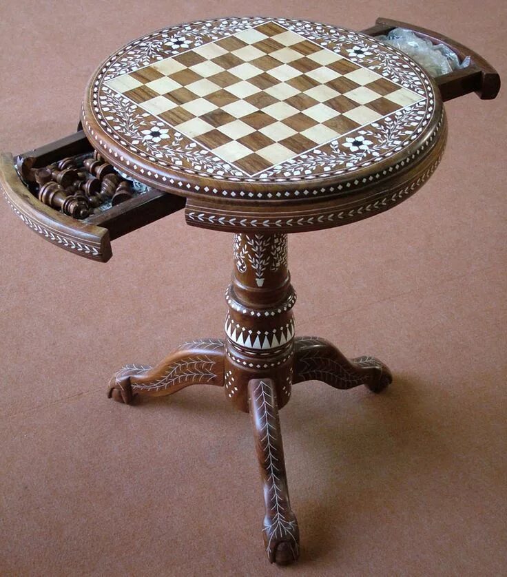 He this chessboard in an antiques shop