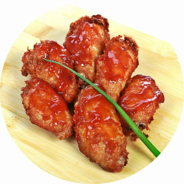 Куриные крылышки сырые. Крылышки оригинальные. Крылышки куриные. Крылышки куриные собакам. Жареные куриные крылышки.