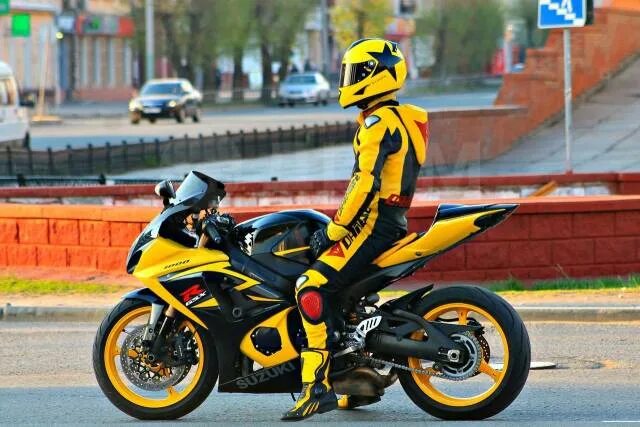 Желтые мотоциклы фото sylviayork Ducati 1199 panigale, Ducati, Ducati 1199