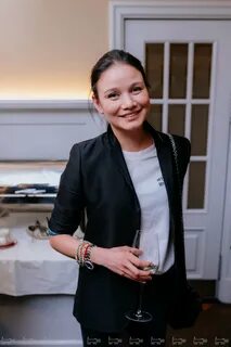 Nudist plyajda qora tanli ayol bilan jinsiy aloqa