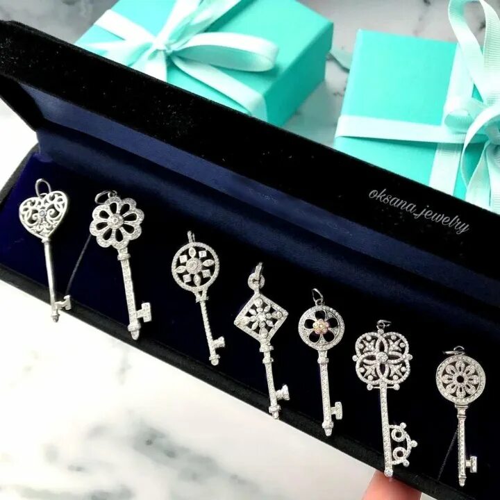 Tiffany keyss. Tiffany Keys. Tiffany_Keys записи. Ключ Тиффани фон рабочего стола. Tiffany__Keys Instagram.