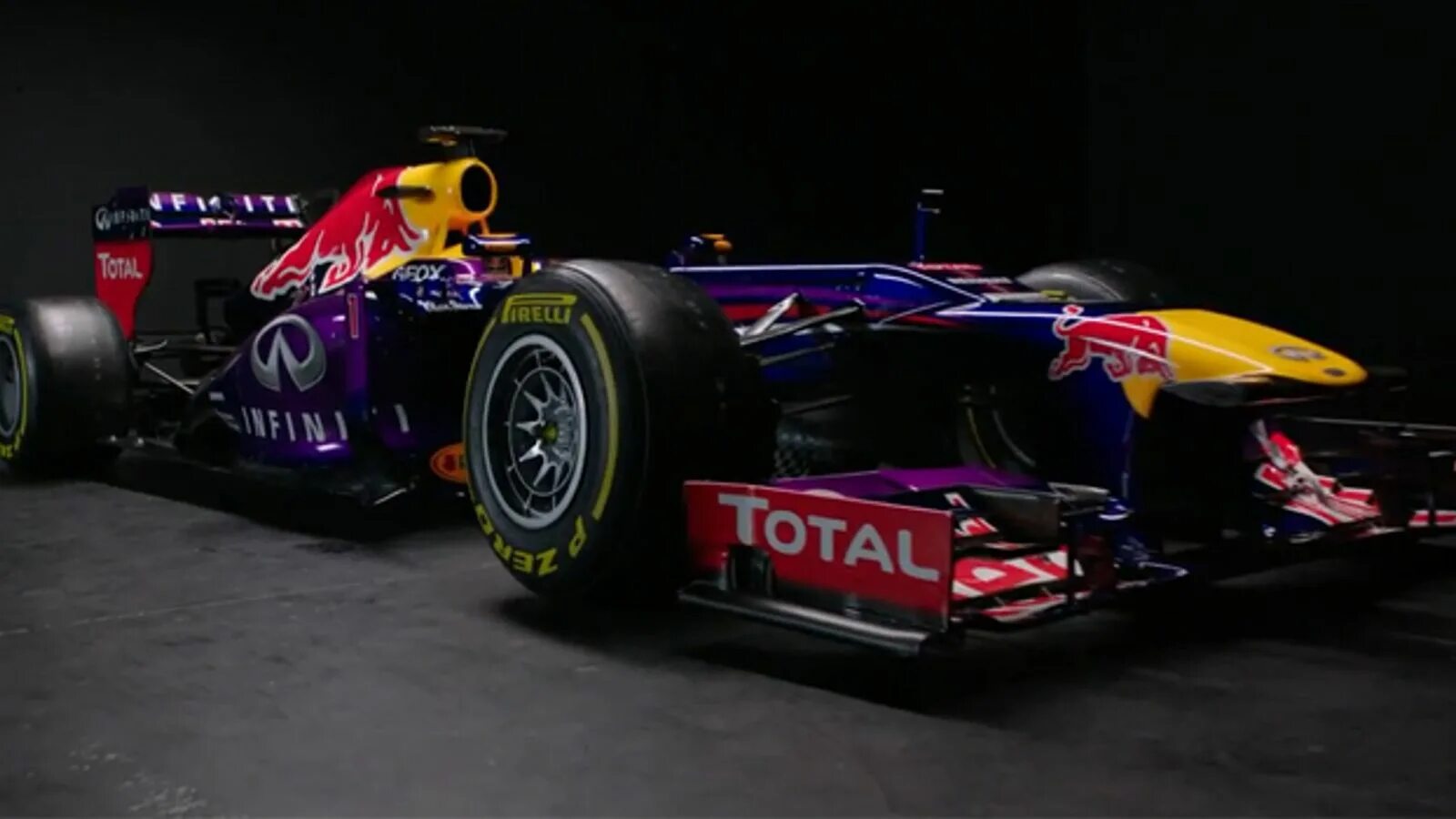 Red bull f1 2013. Болид ред Булл 2013. Red bull rb9. Formula f1 2013. 0 k f 1 x