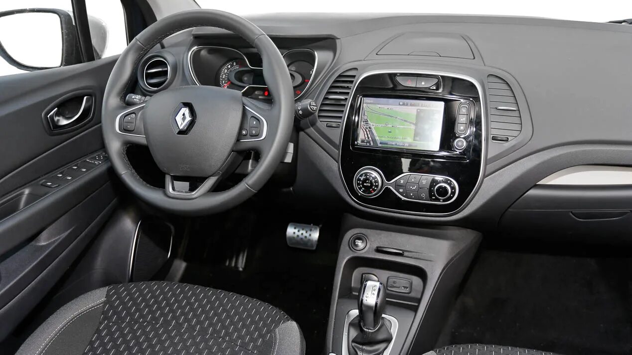 Рено каптур установка. Торпеда renault каптюр. рено каптур салон. рено каптур приборная панель. панель рено каптур.