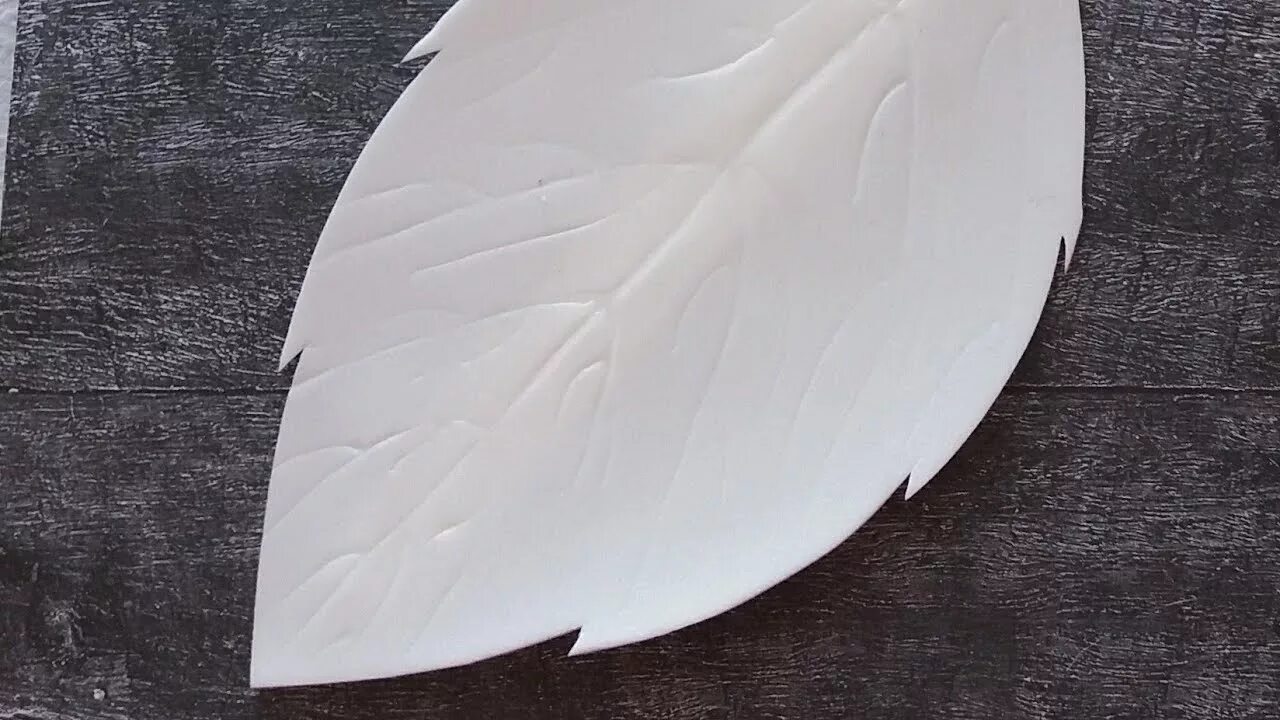 Шаблоны листьев из изолона. Листья из изолона. листья розы из изолона. листик из изолона для розы. листочки для розы из изолона.