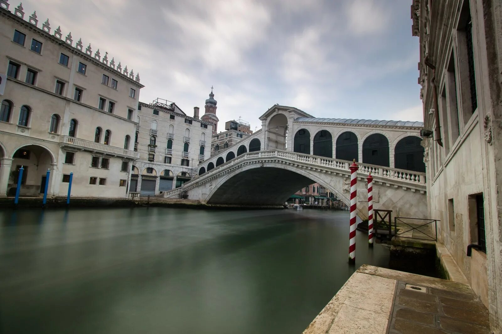 Храм на канале венеции. De venezia. Дворец дожей в венеции. De venezia. Гранд-канал.