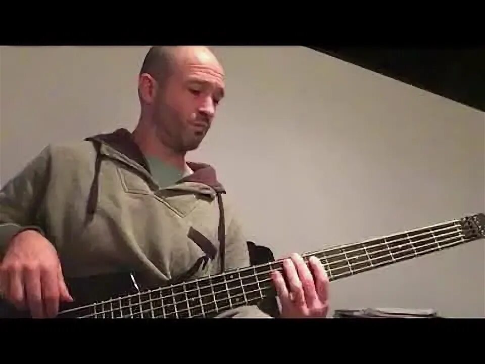 Into the breath. Oldelaf певец. Daniel bass. Миди боб. Daniel bass.