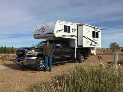 2014 Used Northwood Mfg ARCTIC FOX 992 Truck Camper in Mississippi MS.