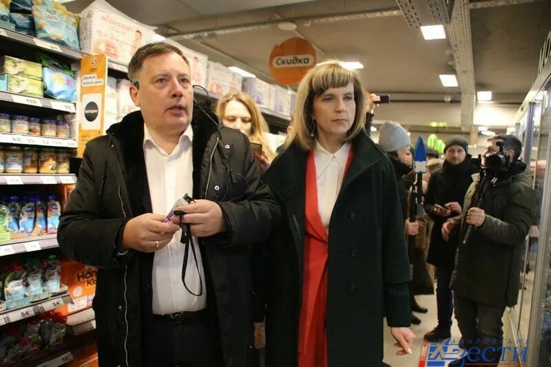 Открылась пятерочка чита. Праздничное открытие пятерочки. Открытие первой пятерочки. Открылась пятерочка чита. Пятерочка на дальнем востоке.