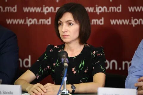 Сколько лет майе санду