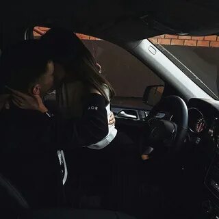 С ней машина