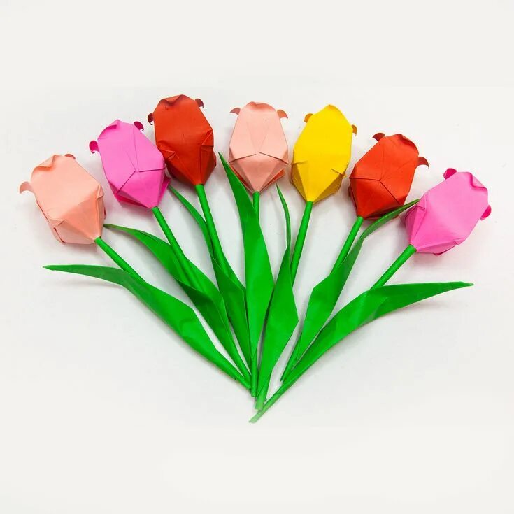 Красный тюльпан оригами. Цветы оригами из бумаги на 8 марта. Оригами цветок тюльпан. Оригами тюльпан. Тюльпан оригами плоский.