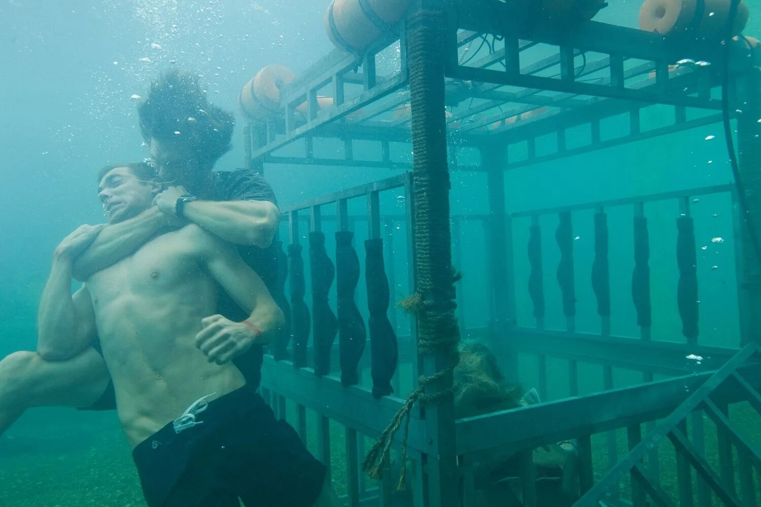 челюсти 3 постер.