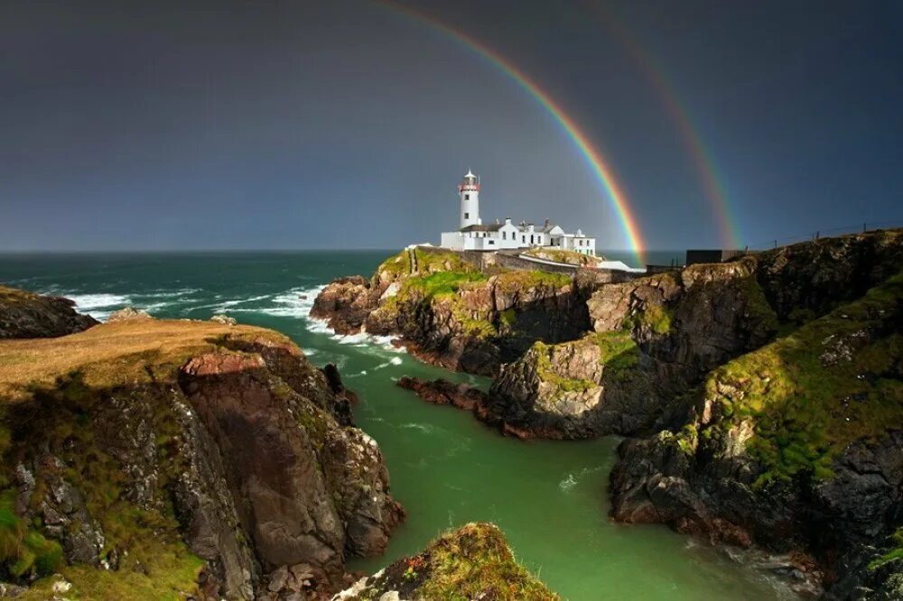 Ireland area. Северная Ирландия изумрудный остров. Ирландия Дублин природа. Остров иннисфана Ирландия. Изумрудный остров в Ирландии фото.