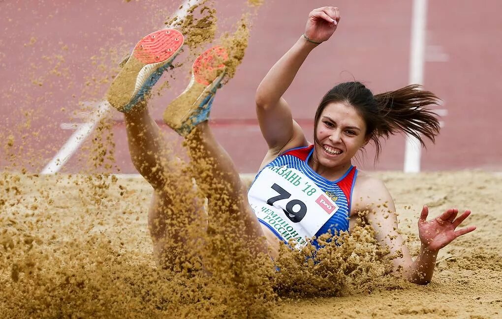 Чемпионка по прыжкам в длину. Чемпионка по прыжкам в длину