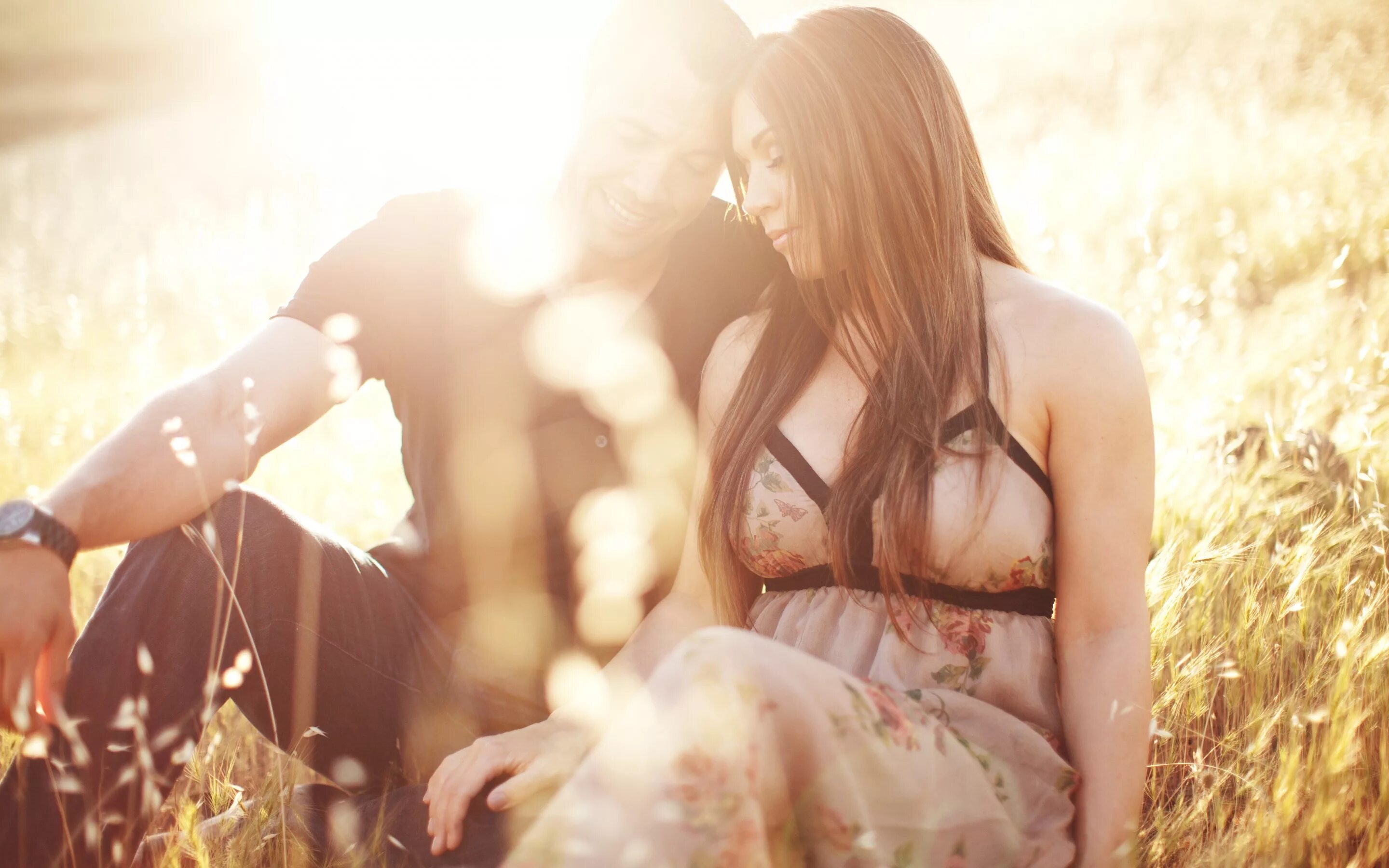 Couple live. Довольные на кухне. Couple live. Счастливые пары. Доверять картинка.