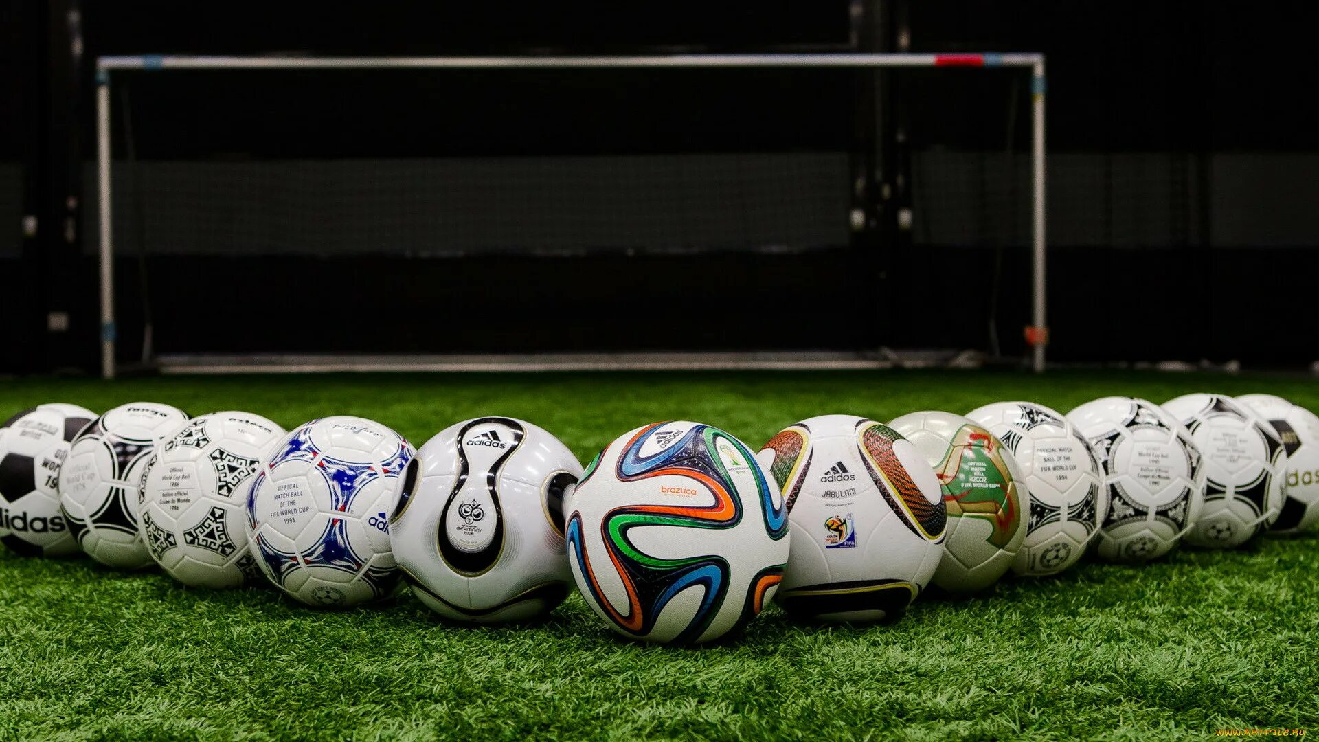 World cup soccer. Мяч футбольный World Cup. World Cup 2014 футбол мяч. Самые крутые футбольные мячи.