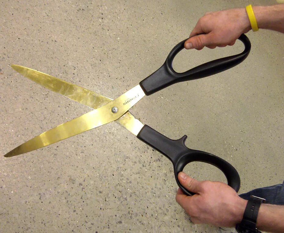 Big scissors